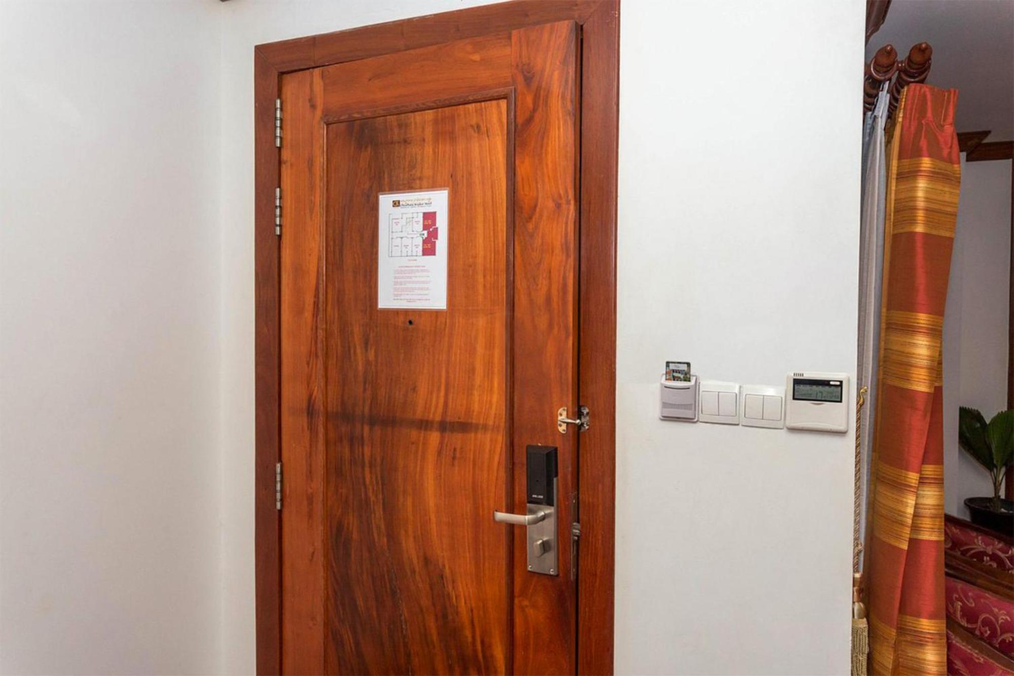 Cheathata Cta Hotel Сиемрип Экстерьер фото